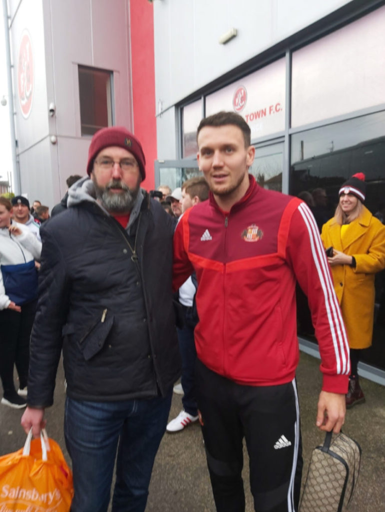 Charlie Wyke SAFC Legend pictured with SAFC Blog bearded idiot