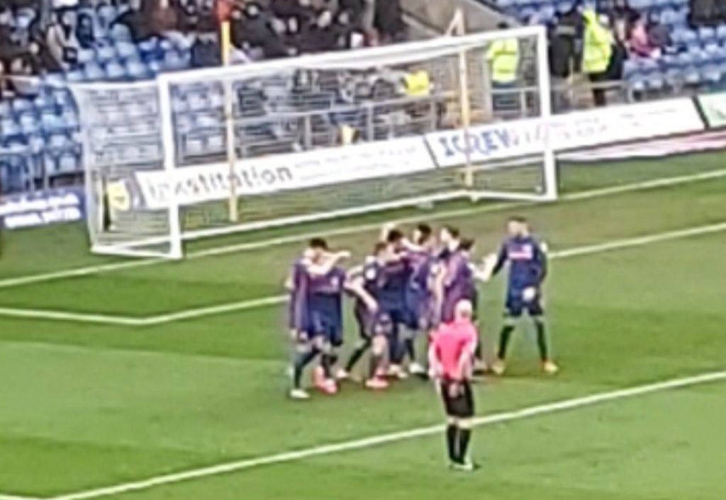 Sunderland celebrate the goal at Oxford in their 1 - 0 win